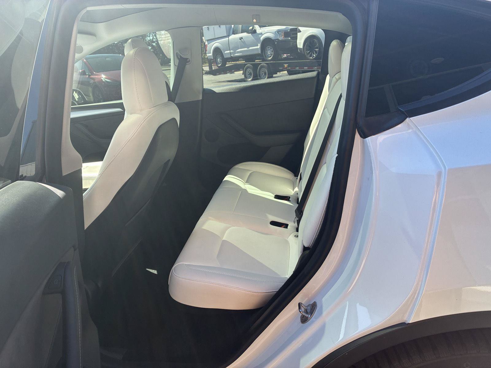 Used 2023 Tesla Model Y Long Range AWD/4WD image 16