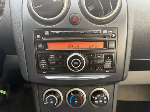 Used 2014 Nissan Rogue S FWD image 15