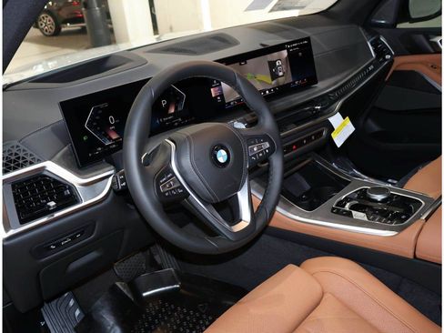 Used 2026 BMW X5 xDrive40i w/ Premium Package AWD/4WD image 11
