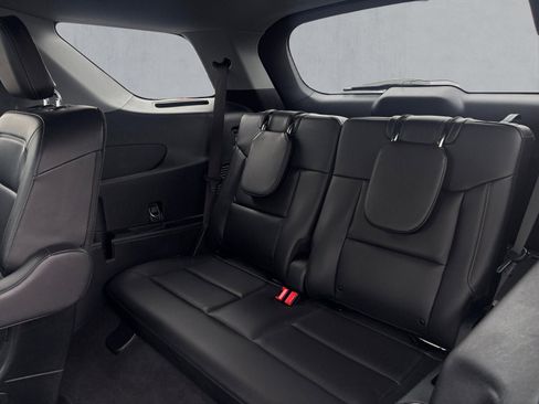 Certified 2023 Ford Explorer XLT w/ Equipment Group 202A image 27