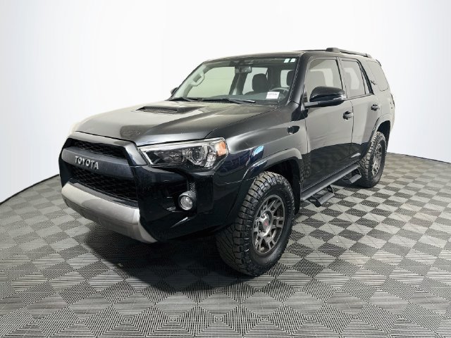 Certified 2019 Toyota 4Runner TRD Off-Road Premium AWD/4WD image 4