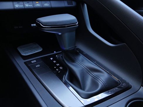New 2026 Hyundai Elantra Sport FWD image 19