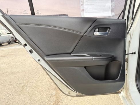 Used 2016 Honda Accord Sport image 14