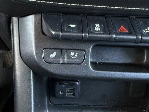 Used 2020 GMC Canyon Denali image 20