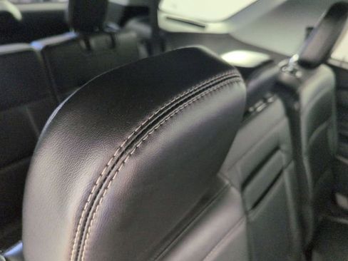 Used 2023 Ford Explorer XLT w/ Equipment Group 202A image 26