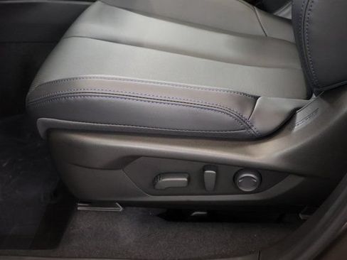 New 2025 Subaru Forester Limited w/ Popular Package AWD/4WD image 14