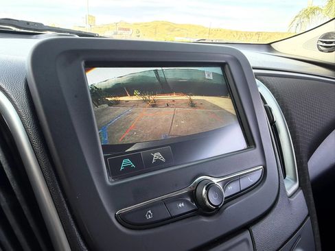 Used 2018 Chevrolet Malibu LS FWD image 15