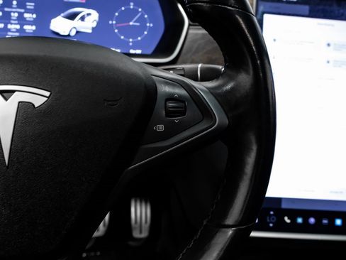 Used 2018 Tesla Model X P100D image 17