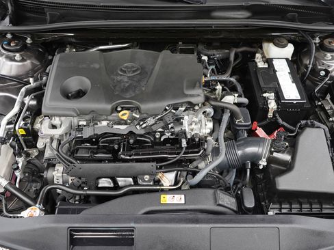 Used 2023 Toyota Camry SE image 30