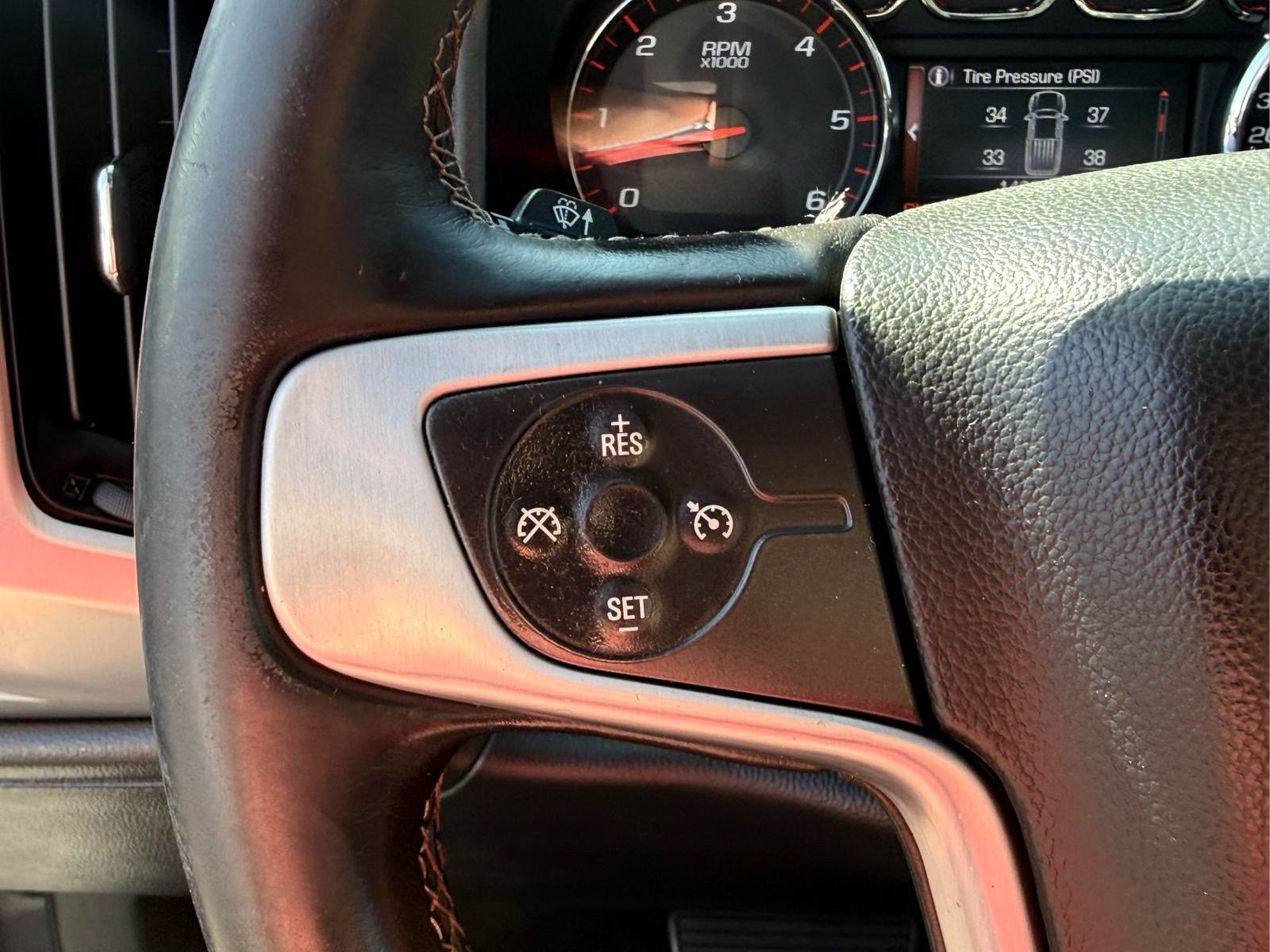Used 2015 GMC Sierra 1500 SLE w/ SLE Value Package AWD/4WD image 26
