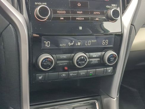 Used 2020 Subaru Ascent Limited w/ Technology Package image 18