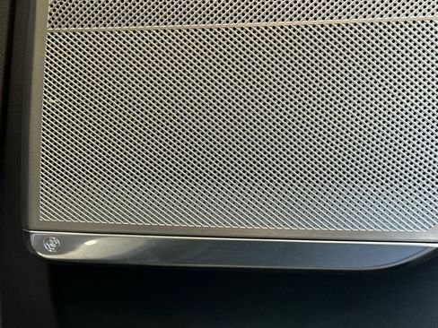 Used 2026 Cadillac Vistiq Luxury image 16