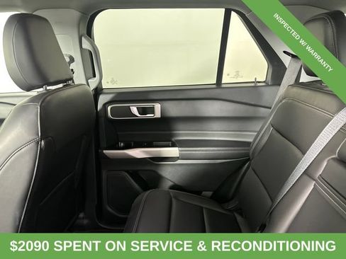 Used 2022 Ford Explorer XLT w/ Equipment Group 202A AWD/4WD image 15