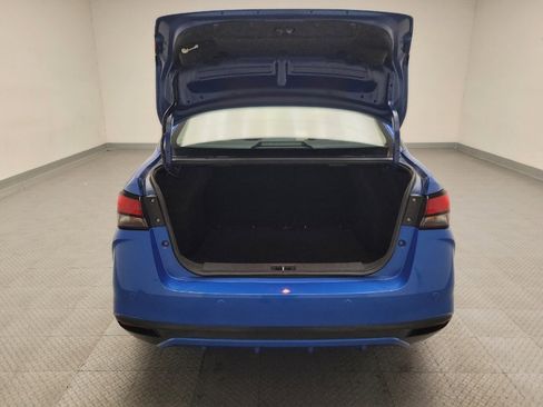 Used 2021 Nissan Versa SV image 29