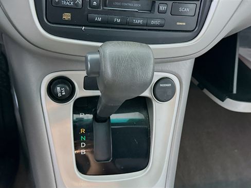 Used 2007 Toyota Highlander 2WD Hybrid image 22
