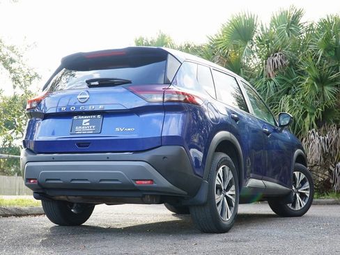 Used 2022 Nissan Rogue SV AWD/4WD image 5