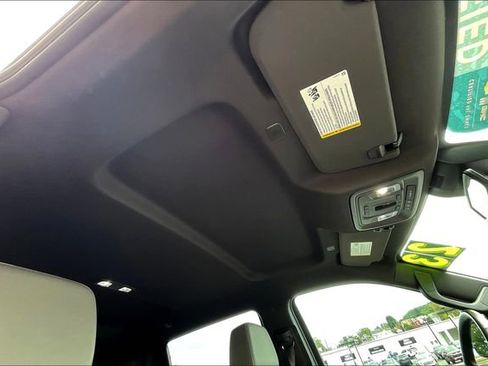 Used 2023 GMC Sierra 1500 SLT w/ SLT Convenience Package image 16