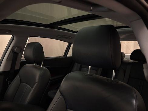 Used 2015 Kia K900 Premium w/ Interior Highline Package image 21