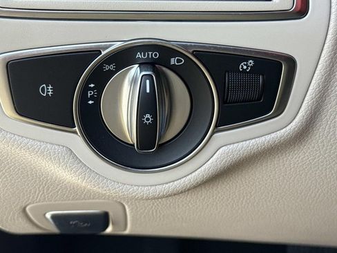 Used 2021 Mercedes-Benz C 300 Sedan image 43