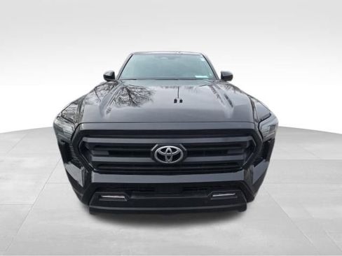 Used 2024 Toyota Tacoma SR5 image 10