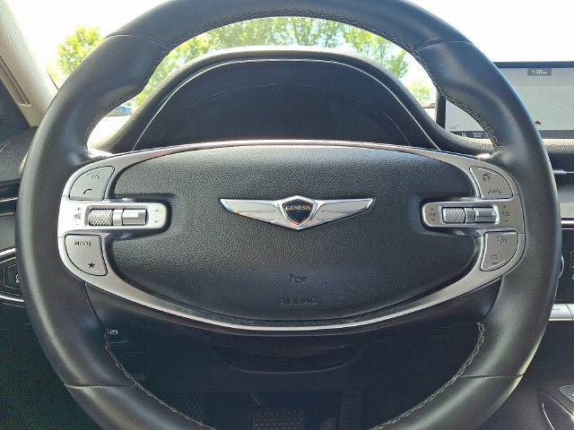 Used 2025 Genesis GV70 2.5T AWD/4WD image 19