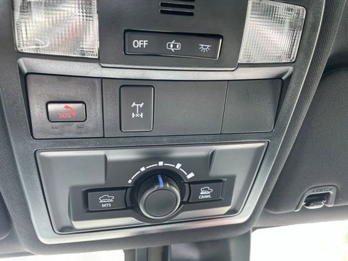 Used 2023 Toyota Tacoma TRD Off-Road AWD/4WD image 15