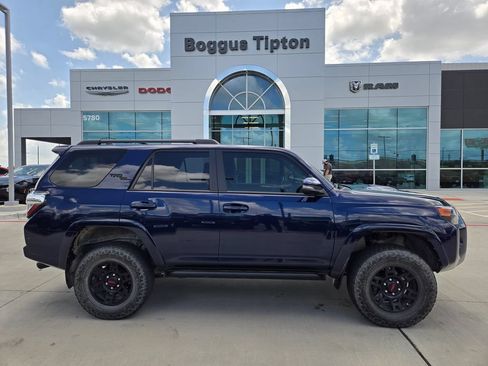 Used 2023 Toyota 4Runner TRD Off-Road Premium w/ Off Road Premium Plus Package AWD/4WD image 2
