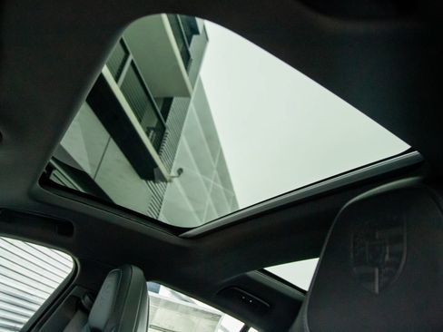 New 2026 Porsche Panamera RWD image 26