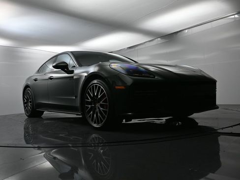 Used 2025 Porsche Panamera 4S image 58