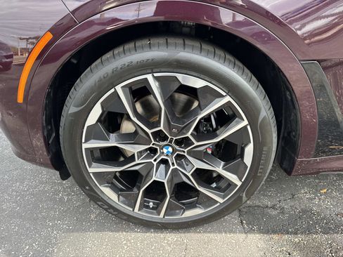 Certified 2023 BMW X7 xDrive40i w/ M Sport Package image 10