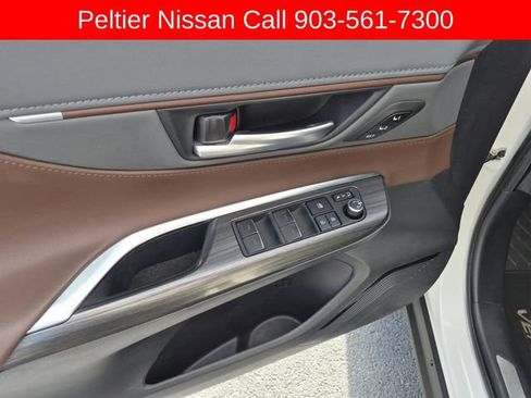 Used 2021 Toyota Venza XLE w/ Softex Package AWD/4WD image 23
