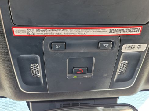 Used 2025 Toyota Camry SE FWD image 21