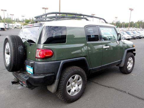 Used 2010 Toyota FJ Cruiser 4WD w/ Convenience Pkg image 5