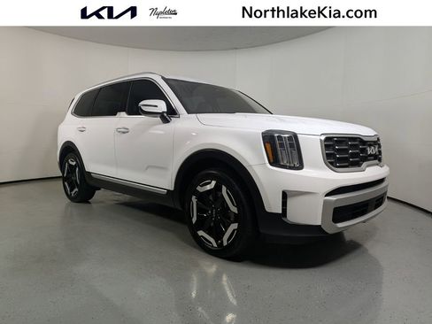 Used 2024 Kia Telluride S image 1