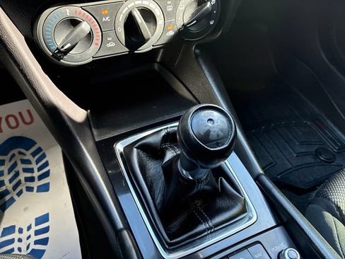 Used 2018 MAZDA MAZDA3 Sport FWD image 32