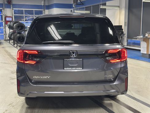 New 2026 Honda Odyssey Elite image 5