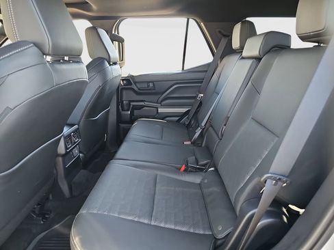 Certified 2026 Toyota 4Runner TRD Off-Road Premium image 20