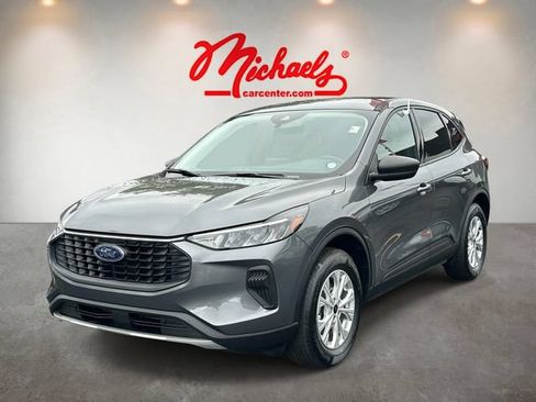 Used 2025 Ford Escape Active AWD/4WD image 6