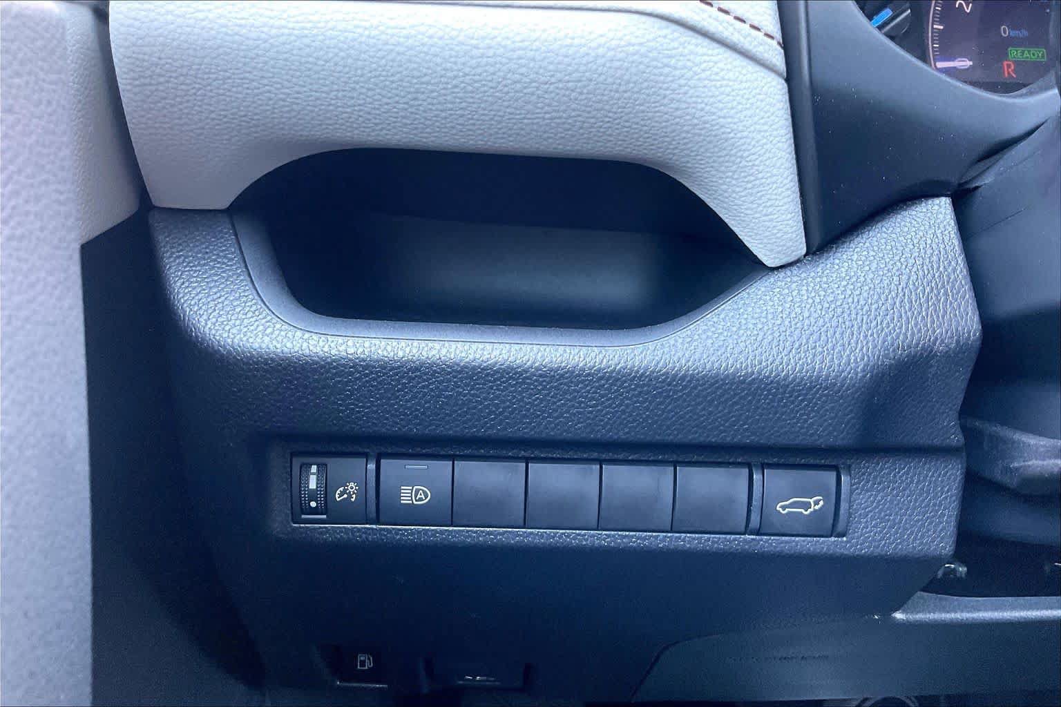 Used 2023 Toyota RAV4 XLE w/ Convenience Package AWD/4WD image 34