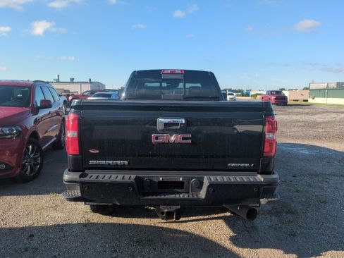 Used 2017 GMC Sierra 3500 Denali w/ Duramax Plus Package AWD/4WD image 6