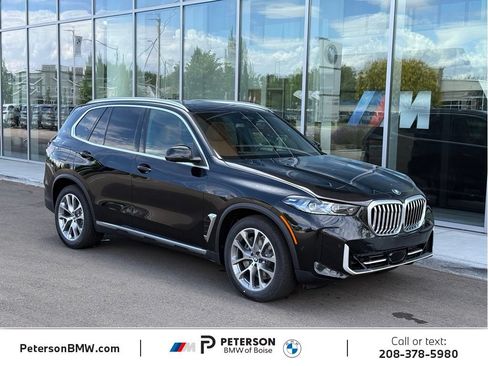 New 2026 BMW X5 xDrive50e w/ Premium Package AWD/4WD image 7