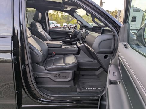 Certified 2025 Ford Expedition Max Platinum w/ Stealth Appearance Package image 36