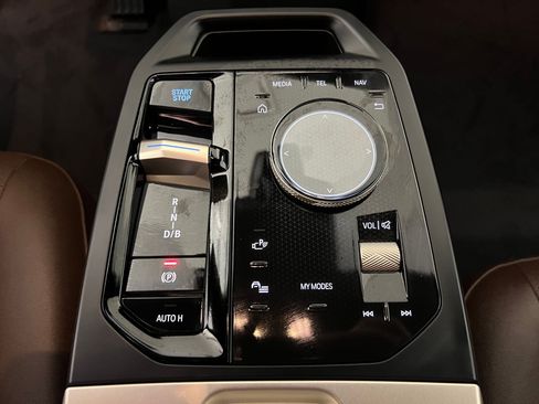 Used 2026 BMW iX xDrive45 image 27