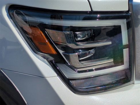 Used 2021 Nissan Titan Platinum Reserve w/ Off Road Protection Package image 10