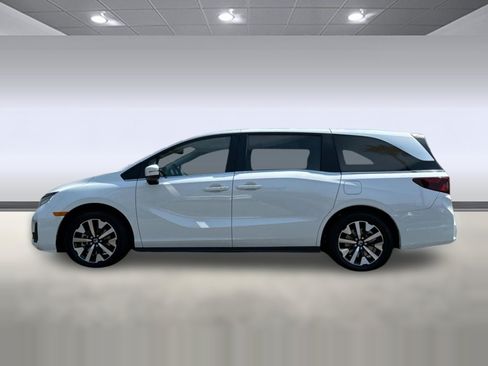 New 2026 Honda Odyssey EX-L image 2