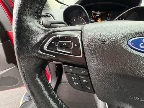 Certified 2019 Ford Escape Titanium w/ U9j03 - Titanium Tow Package image 17