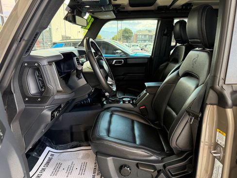 Used 2025 Ford Bronco Badlands AWD/4WD image 5