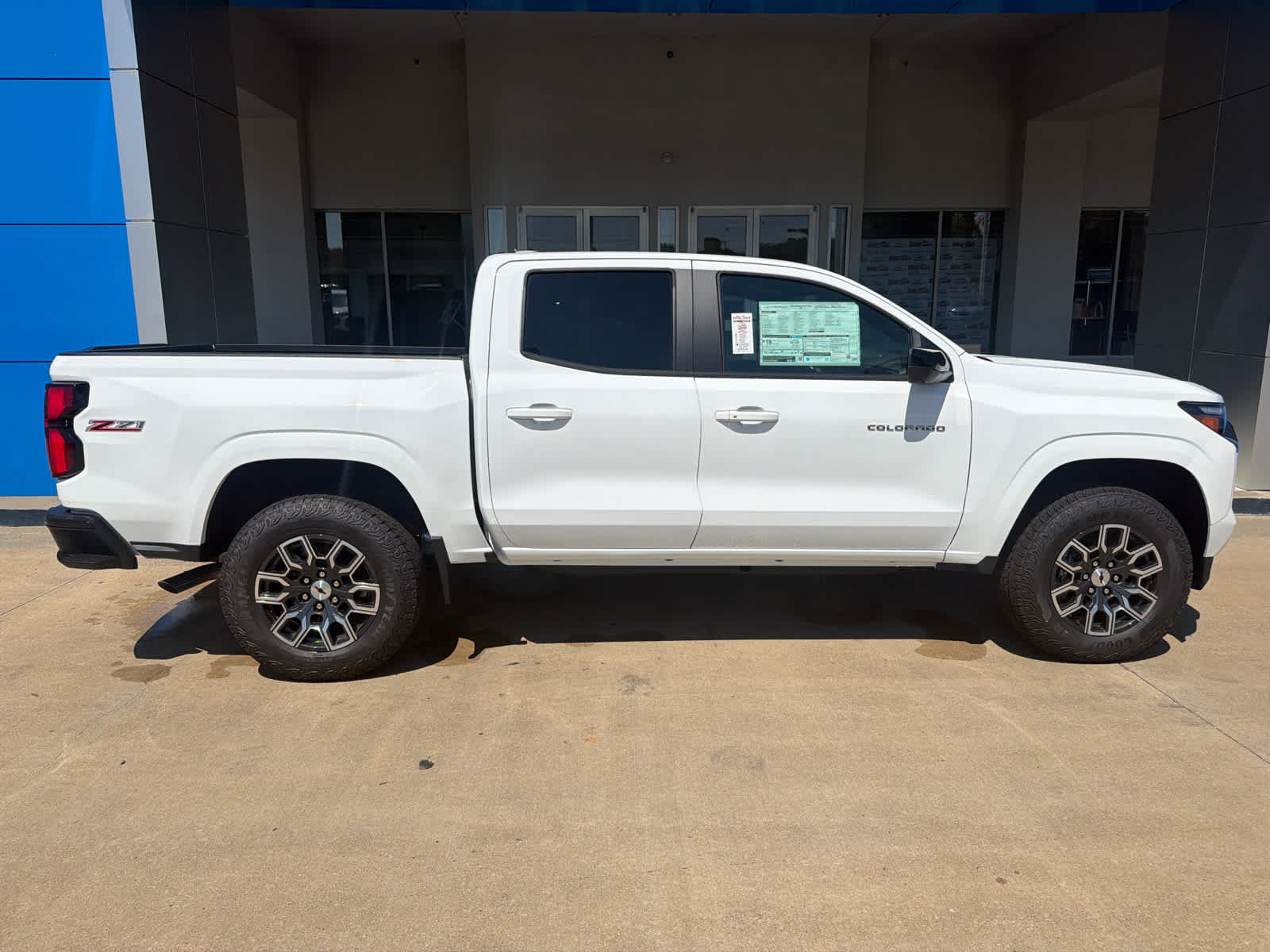 New 2026 Chevrolet Colorado Z71 w/ Technology Package AWD/4WD image 7