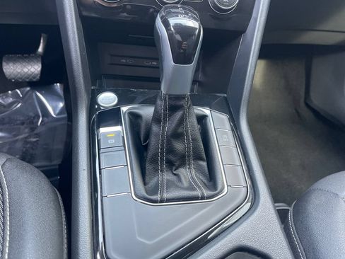 Used 2024 Volkswagen Taos SE FWD image 27