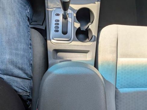 Used 2005 Ford Five Hundred SE image 17